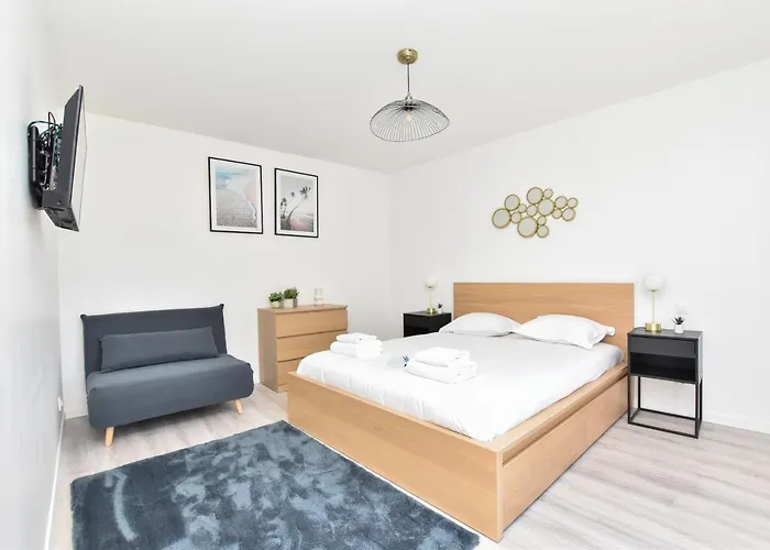 Authentic - 1br-4p - La 아파트 *